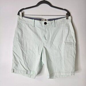 Men's Shorts Penguin By Munsingwear Flat Front Size 34 Light Green Preppy